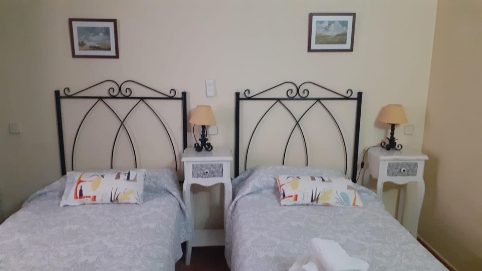 Fonda La Plaza Hotel Valderrobres Exterior photo