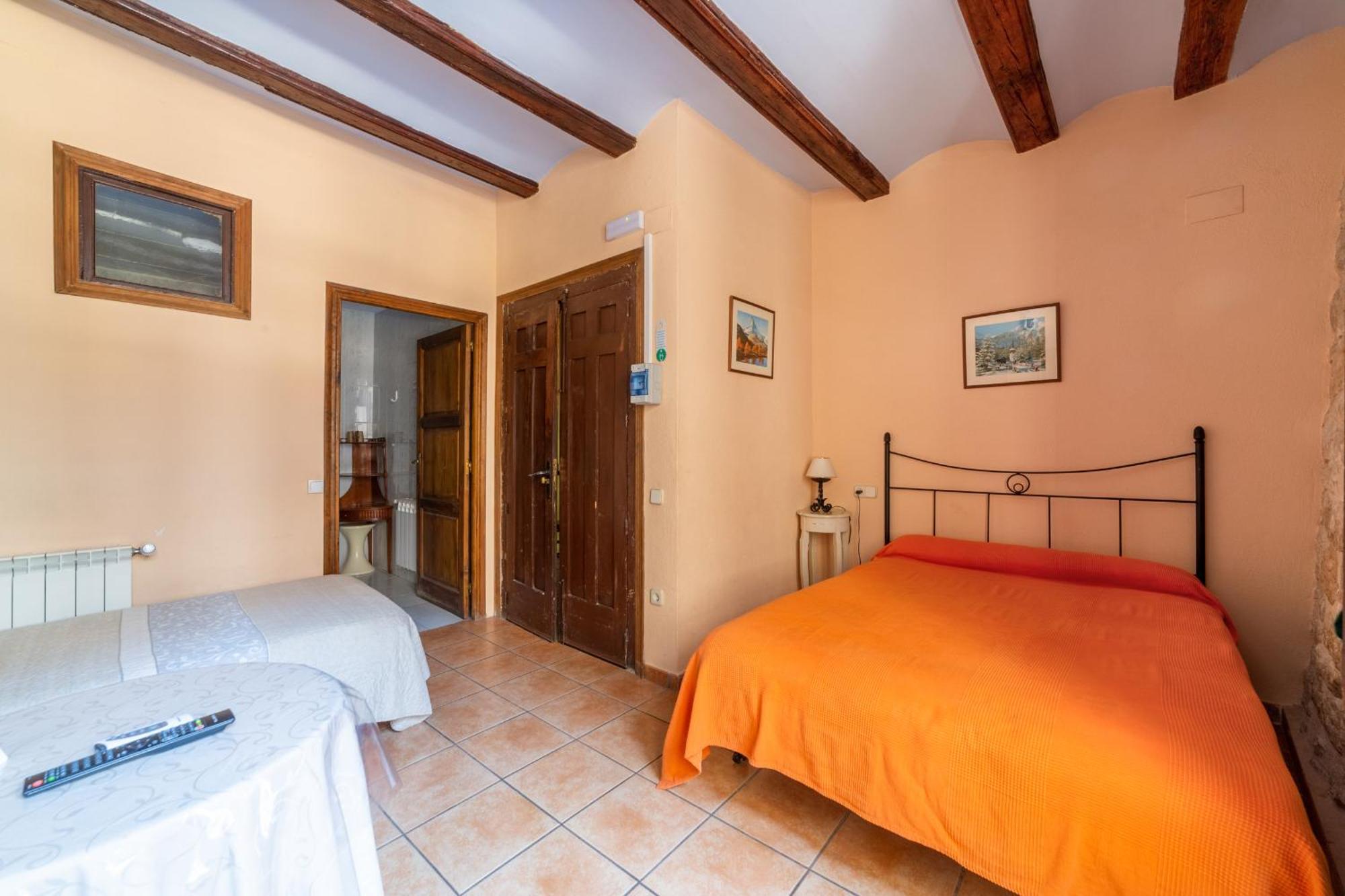 Fonda La Plaza Hotel Valderrobres Exterior photo
