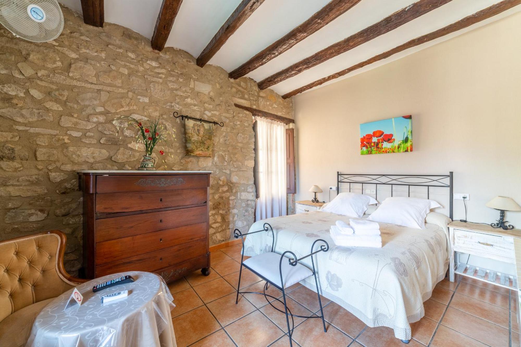 Fonda La Plaza Hotel Valderrobres Exterior photo